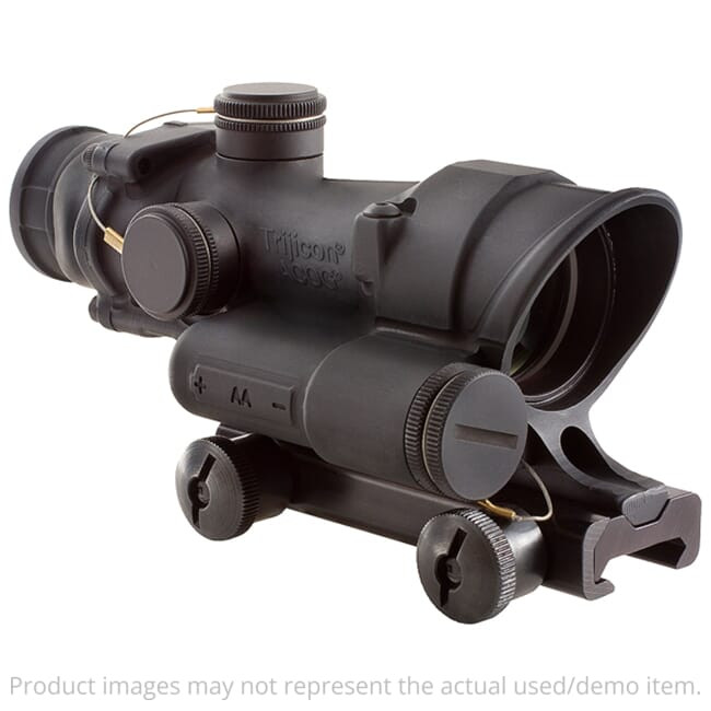 Trijicon USED ACOG 4x32 Green Crosshair .300BLK BDC LED Riflescope w/TA51 Thumbscrew Mount TA02-C-100432 Like New, Excellent Condition UA4067