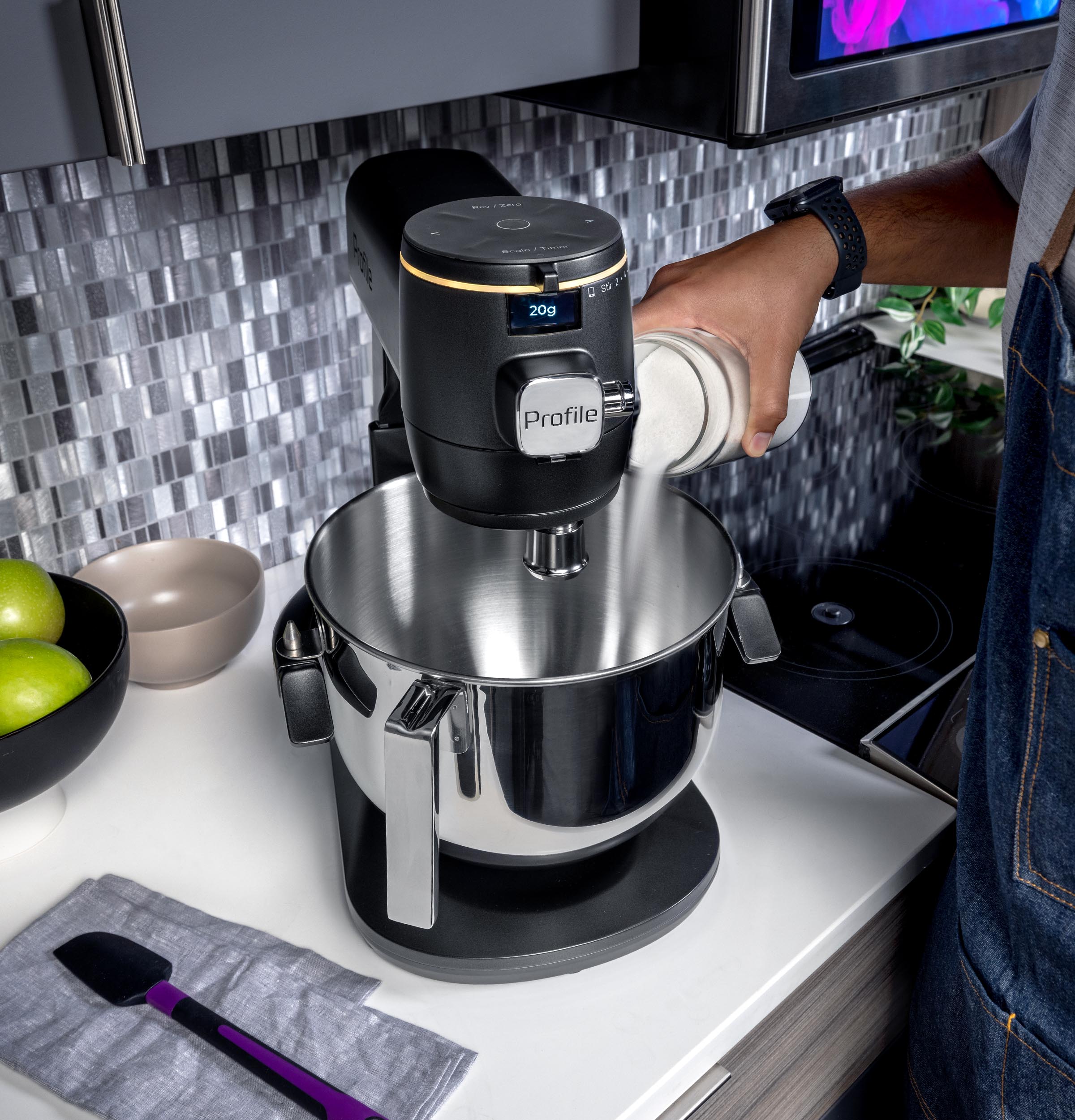 GE Unveiled the Smartest Stand Mixer Ever at CES. Here's Why We Think So -  CNET