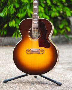 Gibson J-200 Studio Acoustic Guitar Walnut Burst (711106108568)