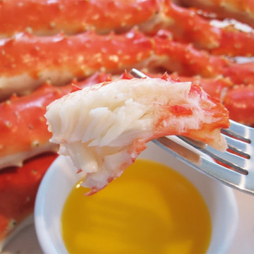 FRESH Red King Crab Now Available
