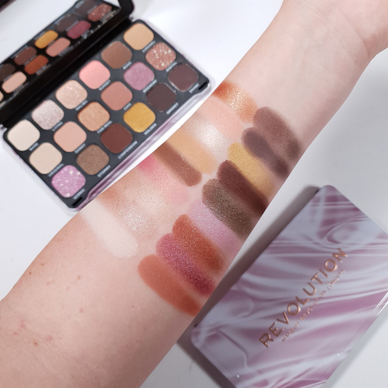 Revolution - Shadow Palette Forever Flawless Dynamic - Allure