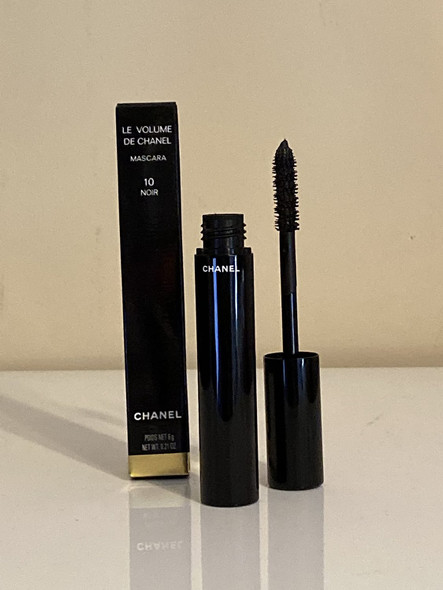 Chanel Le Volume Revolution De CHANEL - Máscara de pestañas 10 Noir para  mujer, 0.21 onzas