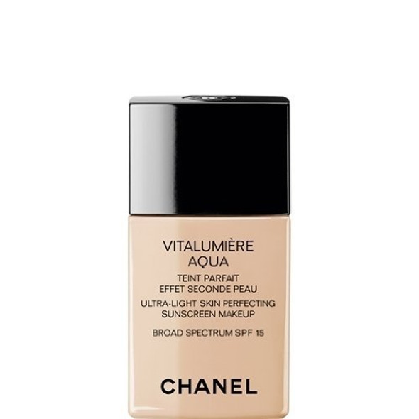 Vitalumiere Aqua Ultra Light Skin Perfecting Make Up SFP 15 B60 Beige  Muscade Chanel Complexion Vitalumiere Aqua Ultra Light Skin Perfecting M/U  SPF 15 30ml/1oz