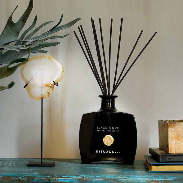 RITUALS Black Oudh Luxury Oil Reed Diffuser Set - Fragrance Sticks with Black Oudh & Patchouli - 15.2 Fl Oz