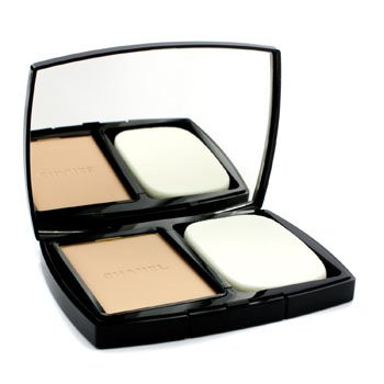 Chanel Vitalumiere Compact Douceur Lightweight Compact Makeup SPF