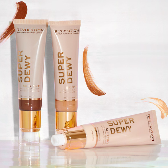 Makeup Revolution Superdewy Tinted Moisturiser
55ml