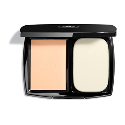 Chanel Vitalumiere Compact Douceur Lightweight Compact Makeup Spf