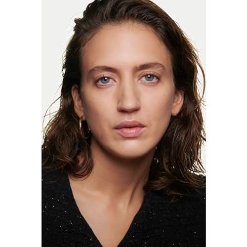 Chanel Vitalumiere Compact Douceur Lightweight Compact Makeup Spf