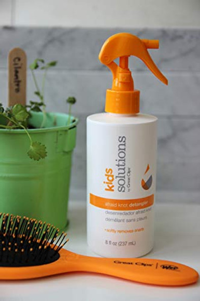 Great Clips Solutions Kid'S Afraid Knot Detangler 8Oz Light Detangling Spray For Children Protects & Moisturizes Hair Recommended For Ages 4-10