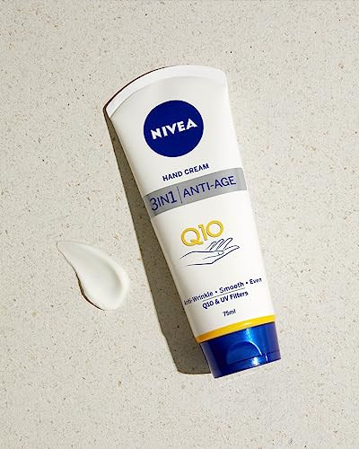 Nivea Rejuvenating Hand Cream Anti-Age Care Q10 100 Ml
