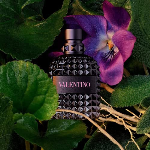Valentino Uomo Born In Roma 2Piece Travel Set For Men Eau De Toilette Spray plus Travel Spray 3.4 Oz 0.33 Oz