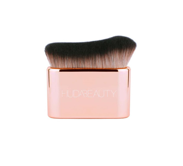 Huda Beauty Body Brush (For Body Highlighters) Body Brush Blur & Glow