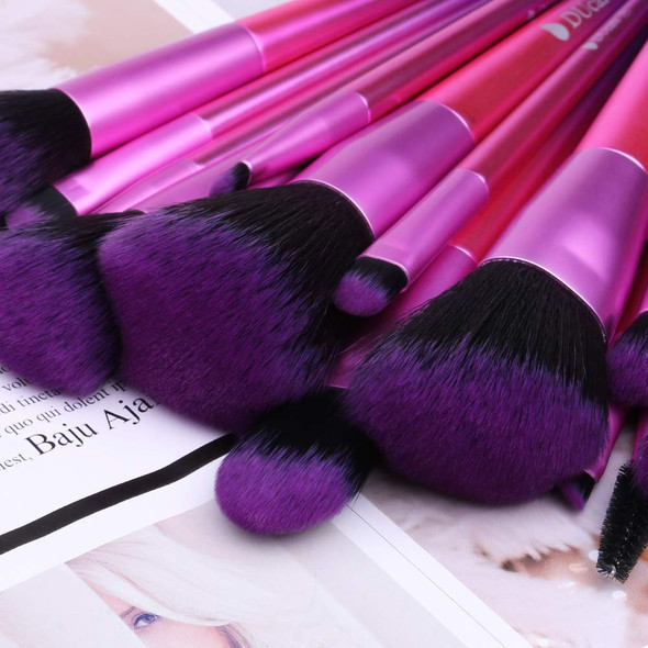 DUcare Makeup Brushes 15 Pcs Makeup Brush Set Premium Synthetic Kabuki Foundation Blending Face Powder Blush Concealers Eyeshadow Brush Kit