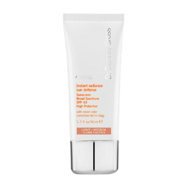 Instant Radiance Sun Defense Sunscreen Broad Spectrum SPF 40  Light to Medium 50 ml / 1.7 fl oz