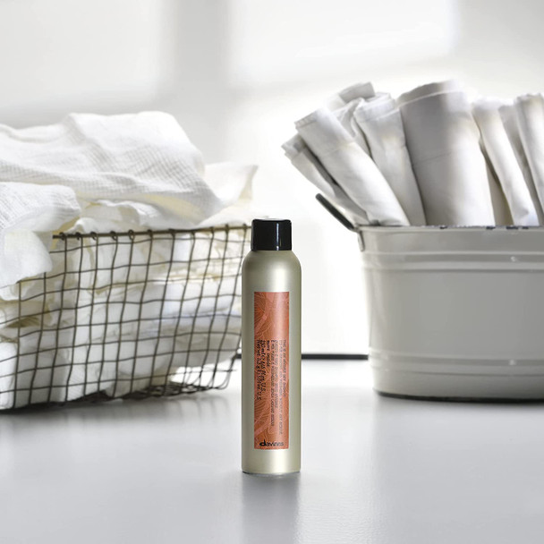 Davines This Is An Invisible Dry Shampoo, Sophisticated mix of vanilla and grapefruit, 8.45 fl. oz.