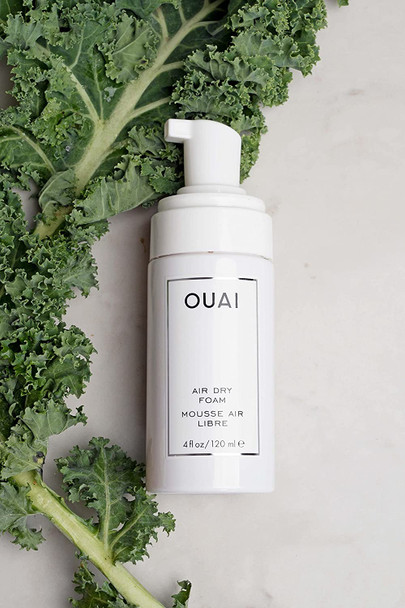 OUAI Air Dry Foam. Wash and Wear Mousse for Perfect Air-Dried Waves. Packed with Kale and Carrot Extract to Condition, Protect and Detangle Hair. Free from Parabens, Sulfates and Phthalates. (4 oz)