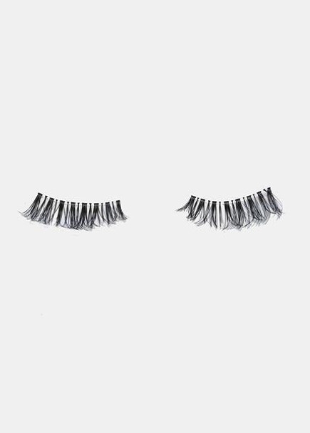 Eyelashes - DW