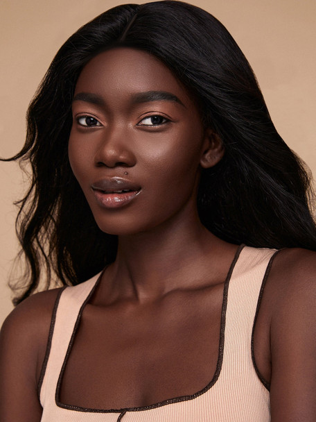 Skinfinite Hydrating Foundation-Deep