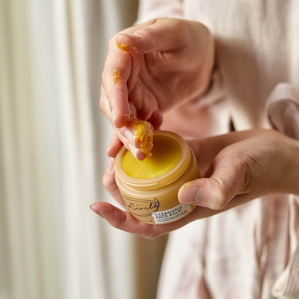 UpCircle Cleansing Face Balm with Apricot Powder