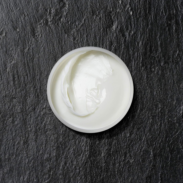 L'Oreal Men Expert Invisicontrol Neat Look Forming Paste For Nourished & Natural Styles Can Be Modelled As You Like Without Gluing 150 Ml