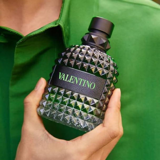 Valentino Uomo Born In Roma Green Stravaganza Eau De Toilette 1.7 Fl Oz Valentino Uomo Born In Roma Green Stravaganza Eau De Toilette 1.7 Fl Oz
