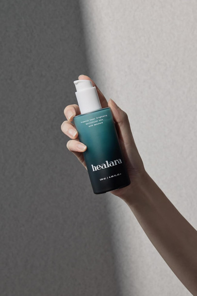 Healara Core Lift Brightening Fluid – South Korea’s First Skincare with C. – 120 mL / 4.06 fl oz Healara Core Lift Brightening Fluid – South Korea’s First Skincare with C. – 120 mL / 4.06 fl oz