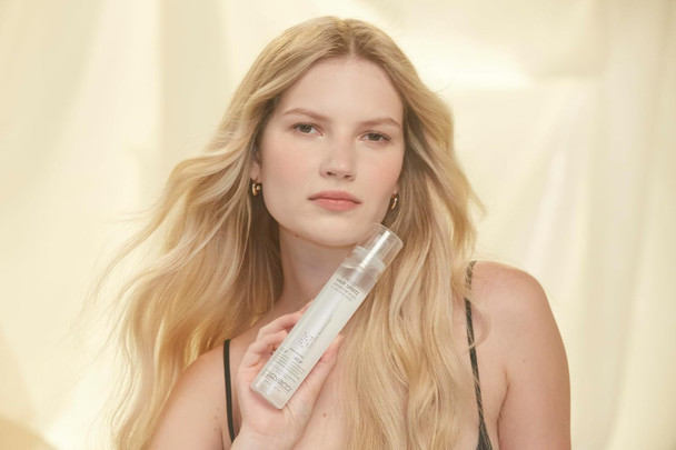 Giovanni L.A. Hold Hair Spritz - Maximum Hold Styling Spray Lightweight Lauryl & Laureth Sulfate  - 5 Oz (Pack Of 3)