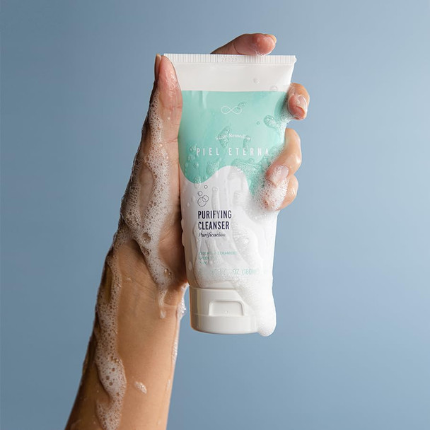 Santo Remedio Piel Eterna Purifying Cleanser Removes Impurities and Provides Antioxidants Contains Essential Ceramides Green Tea Aloe Vitamin E For All Skin Types 6 Fl. Oz. / 180 ml