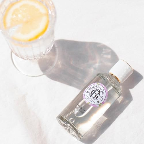 Roger & Gallet Wellbeing Fragrant Water Spray Light Eau Fra Che Body Mist With Natural Origin Ingredients Refreshing Everyday Fragrance For Women (Feuille De Th | 3.3 Oz.)
