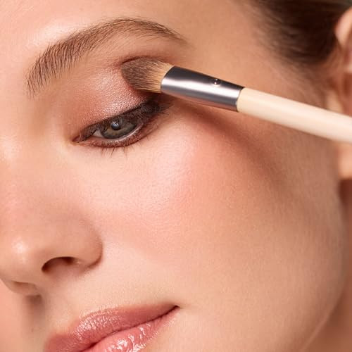 Ecotools All Over Eye Brush Fluffy Eyeshadow Brush For Blending Lid & Crease Color Soft Synthetic Bristles For Everyday Eye Makeup Sustainable Vegan & Cruelty- 1 Count