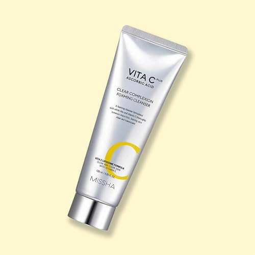 Missha Vita C Plus Clear Complexion Foaming Cleanser 120Ml