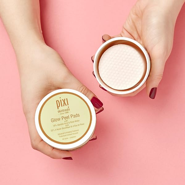 Pixi Beauty Glow Peel Pads Exfoliating Treatment Contains 20% Glycolic Acid Reveal Glowing Complexion 60 Pads