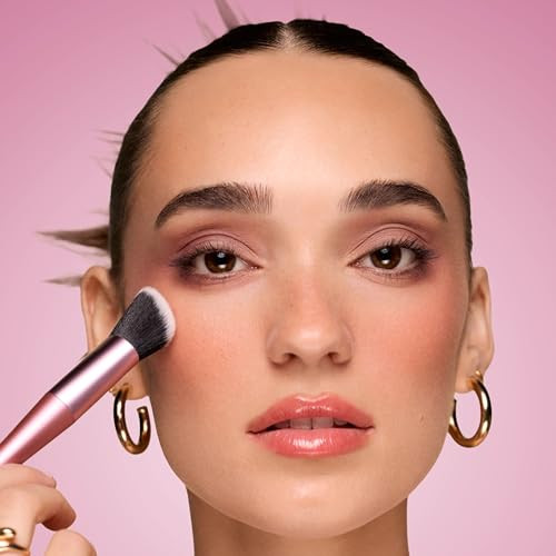 Real Techniques Cat Paw Blush Brush Liquid & Cream Blush Makeup Brush Unique Paw Shape For Lifted Natural Color Soft Ultraplush Blending Bristles Cruelty- 1 Count