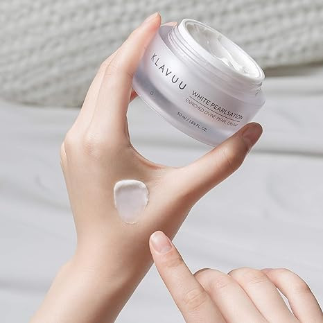 Klavuu Pearlsation Enriched Pearl Eye Cream Face Moisturizer Niacinamide Enhances Skin Elasticity 0.68Oz