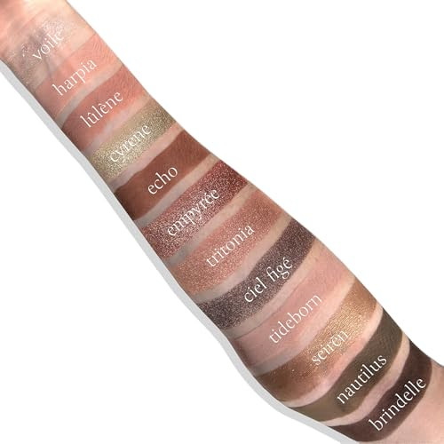 Viseart Paris Sireneuse Nocturne Tendu Eyeshadow Palette. 12 Magnetic Pans Of Obsidian Suede Glacial Shimmer And Stormswept Mattes. Professional Customisable Smallbatch