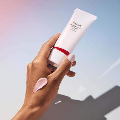 Shiseido Revitalessence Skin Glow Primer Spf 25 Instant Glow 24Hour Hydration Primer Broad Spectrum Spf 25 Noncomedogenic All Skin Types 30 Ml