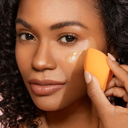Real Techniques Matte And Merry Ultimate Blending 4 Piece Holiday Set Foundation Makeup Dualsided Powder Puff And 2 Makeup Brushes Kitten Paw Brush Stocking Stuffer Limited Edition