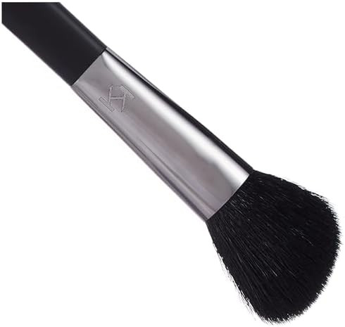 KIKO Milano Face 10 Blush Brush  Angled Brush For Blushes Bronzers And Highlighters