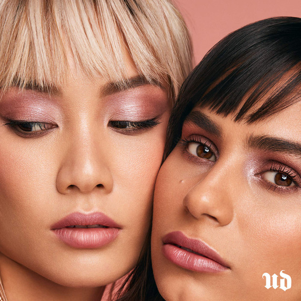 Urban Decay Naked 3 Eye Palette 12 X 0.05 Eyeshadow  1 Doubled Ended Shadow/Blending Brush multi color
