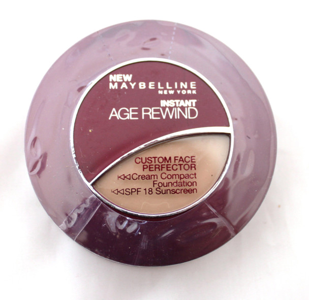 Maybelline Instant Age Rewind Compact Cream FoundationCreamy Natural Light 5