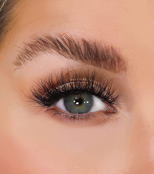 Lurella Cosmetics 3D Mink Eyelashes False Eyelashes made with 100 Mink. Elevate Your Look to the Next Level With Our High Quality Reusable Lashes. KIKI