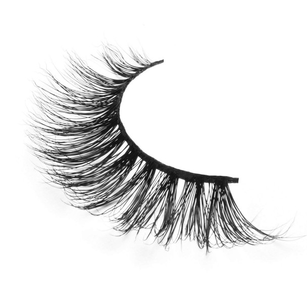 Lurella Cosmetics 3D Mink Eyelashes False Eyelashes made with 100 Mink. Elevate Your Look to the Next Level With Our High Quality Reusable Lashes. DUBAI