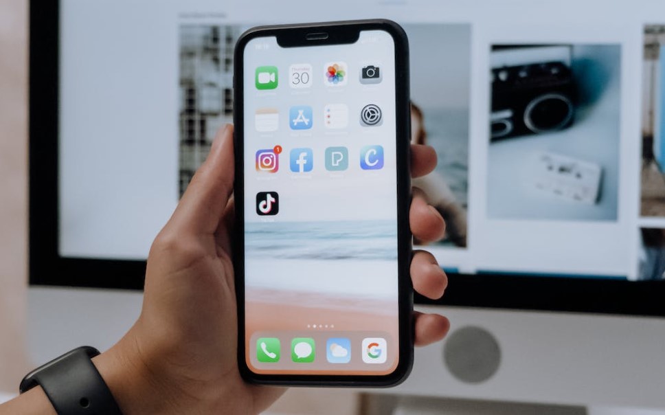 Can My Data Be Traced After Selling My iPhone? Mac Me an Offer