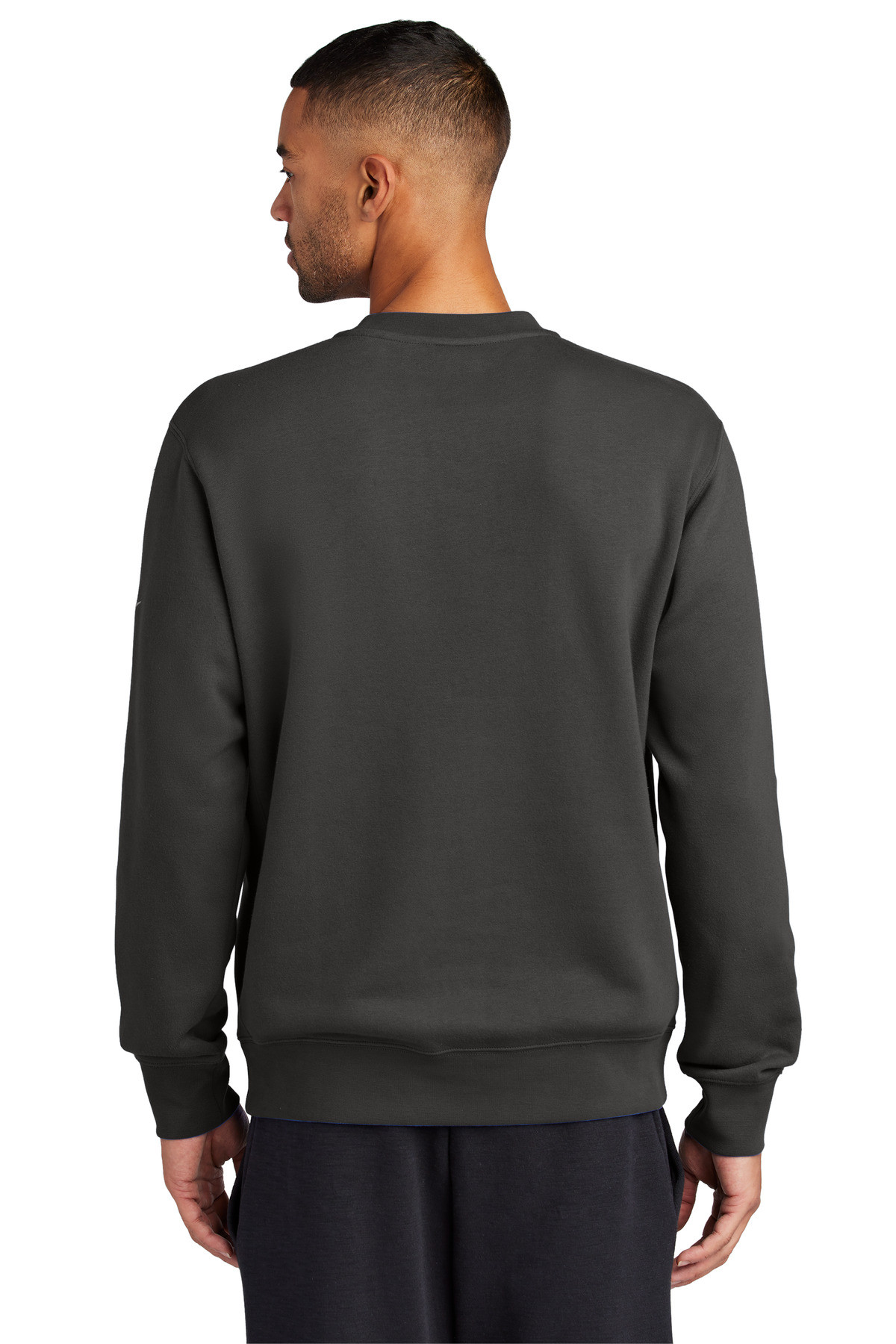 Nike-Club-Fleece-Sleeve-Swoosh-Crew-NKFD9863-6