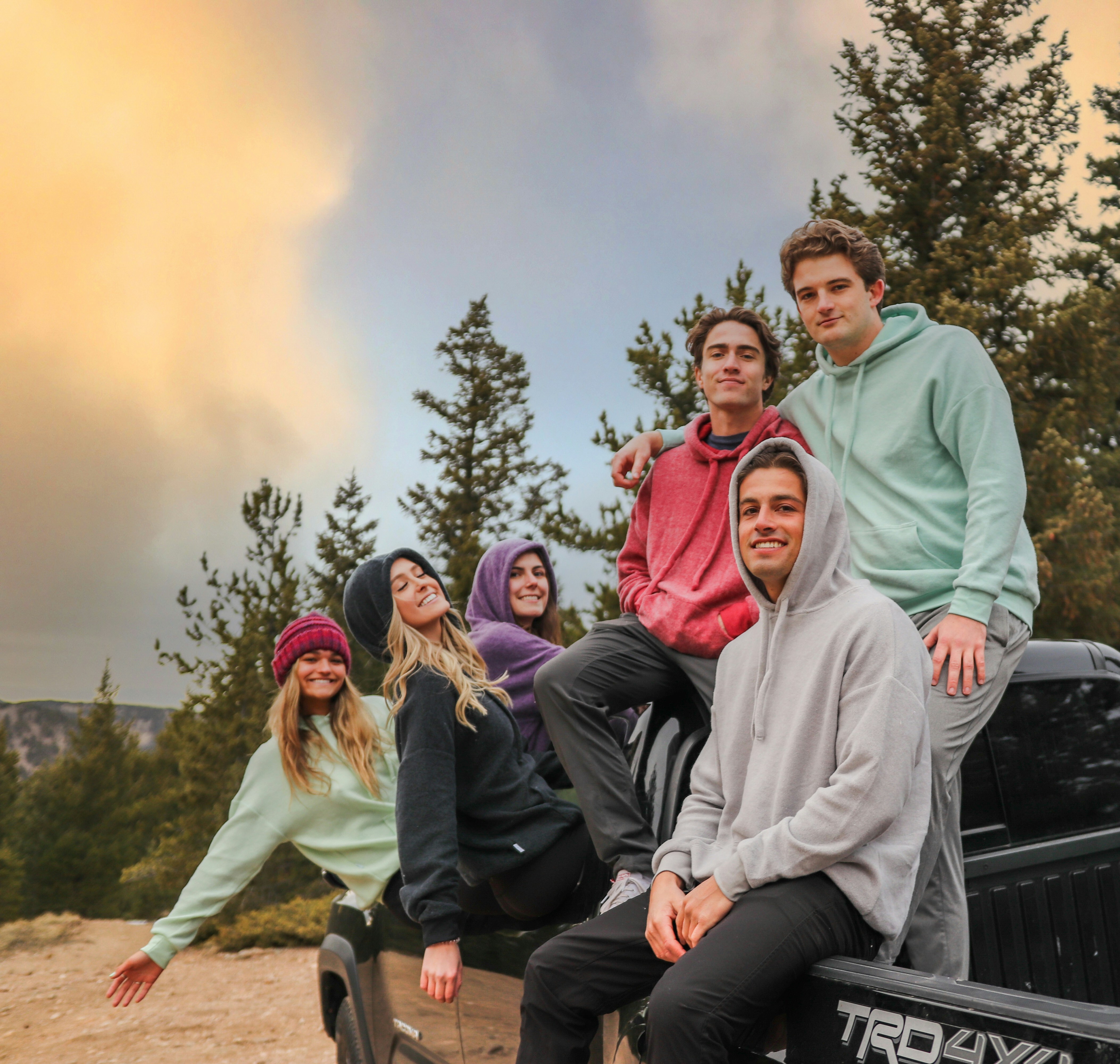 Sweatshirts/Fleece