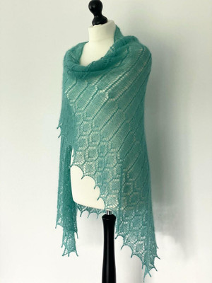 Anna Kotsolainen Marna Shawl by Anna Kotsolainen