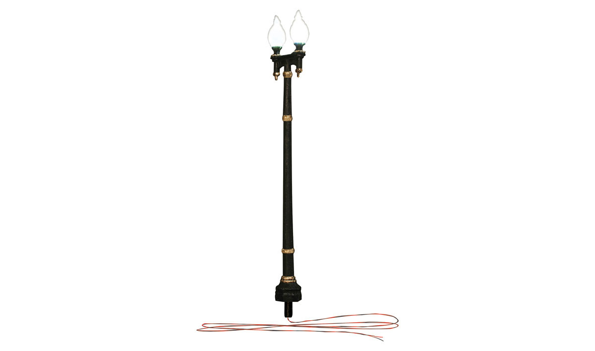 5640 N Street Lights, Double Lamp Post (3)