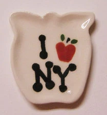 BY BARB - 1" Scale Dollhouse Miniature - New York Apple Plate (CER136)