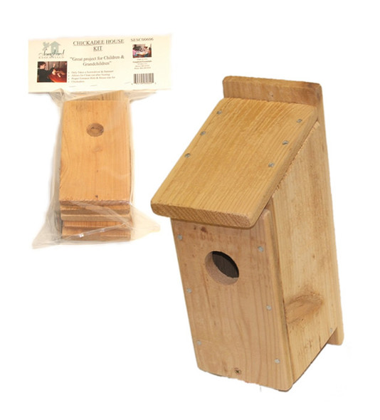 SONGBIRD ESSENTIALS - Chickadee Bird House Craft Kit (SESC00606) 645194606005