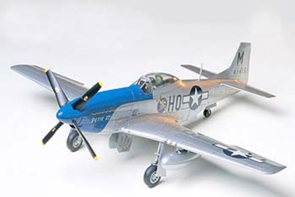 TAMIYA - 1/48 P51D Mustang - Plastic Model Airplane Kit (61040) 4950344992911